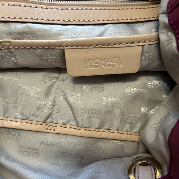 Michael Kors Fuchsia’ shoulder bag - Picture 3 of 4